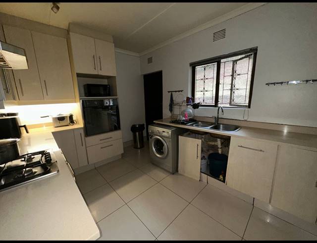 4 BEDROOM HOUSE FOR SALE IN WESTVILLE
